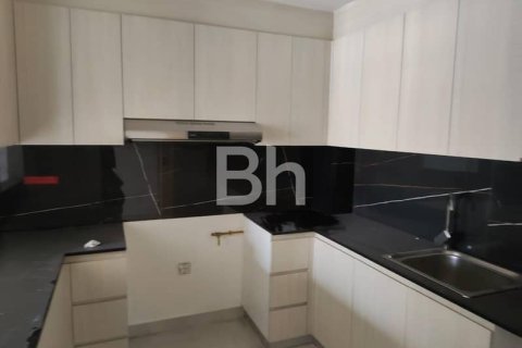 Снять в аренду квартиру в Джумейра Вилладж Серкл, Дубай: 3 спальни, 119м², № 24315 - фото 9