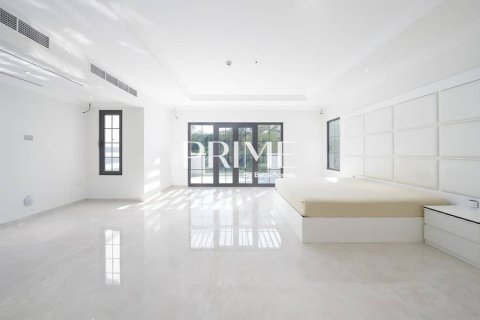 Villa in Jumeirah Golf Estates, Dubai 6 bedrooms, 1326 sq.m. № 24317 - photo 9