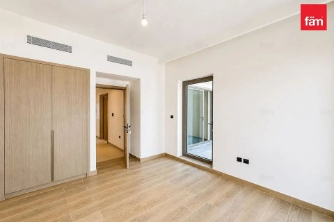 Снять в аренду таунхаус в Дубае: 4 спальни, 144м², № 110947 - фото 4