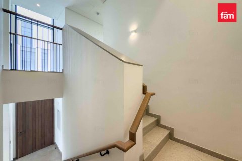 Villa in Dubai 4 bedrooms, 247.4 sq.m. № 50895 - photo 9