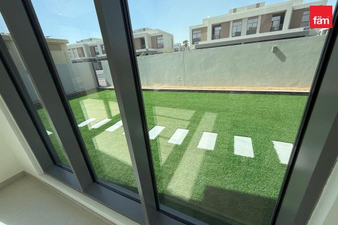 Villa en Dubai, 4 dormitorios, 335.1 m², № 141287 - foto 5