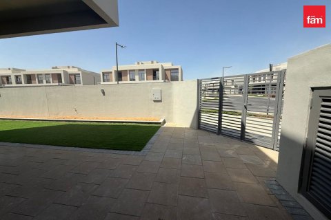 Villa en Dubai, 4 dormitorios, 335.1 m², № 141287 - foto 2