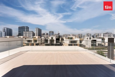 Villa in Dubai Hills Estate, Dubai 5 bedrooms, 650.5 sq.m. № 95717 - photo 3