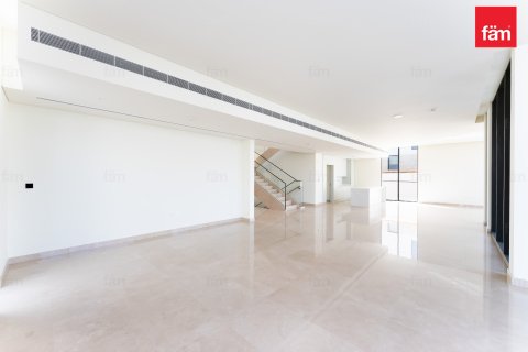 Villa in Dubai Hills Estate, Dubai 5 bedrooms, 650.5 sq.m. № 95717 - photo 5