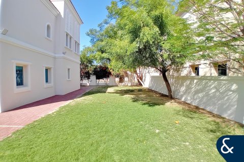 Снять в аренду виллу в Jumeirah Village Triangle, Дубай: 2 спальни, 674м², № 98813 - фото 16