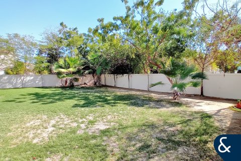 Снять в аренду виллу в Jumeirah Village Triangle, Дубай: 2 спальни, 674м², № 98813 - фото 14