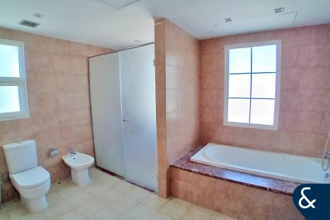 Снять в аренду виллу в Jumeirah Village Triangle, Дубай: 2 спальни, 674м², № 98813 - фото 10