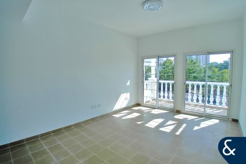 Снять в аренду виллу в Jumeirah Village Triangle, Дубай: 2 спальни, 674м², № 98813 - фото 6