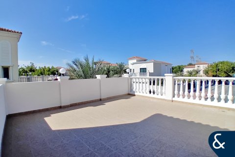 Снять в аренду виллу в Jumeirah Village Triangle, Дубай: 2 спальни, 674м², № 98813 - фото 12