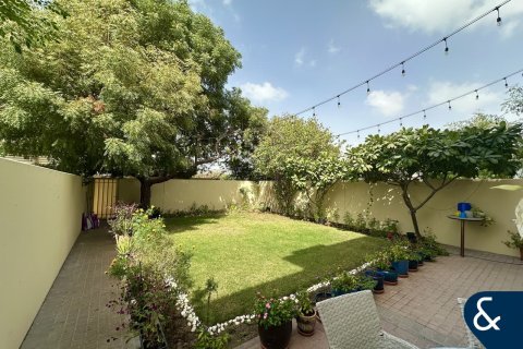 Villa in Springs 10, The Springs, Dubai 3 bedrooms, 228 sq.m. № 98815 - photo 2