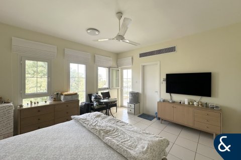 Villa in Springs 10, The Springs, Dubai 3 bedrooms, 228 sq.m. № 98815 - photo 11