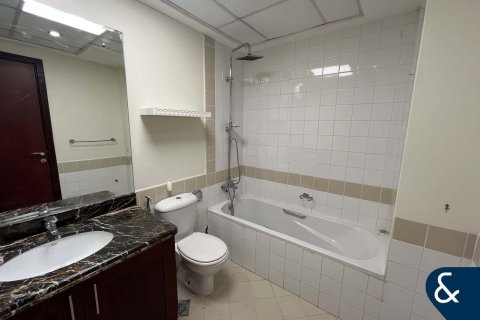 Снять в аренду виллу в Арабиан Ранчес, Дубай: 4 спальни, 291м², № 98810 - фото 13