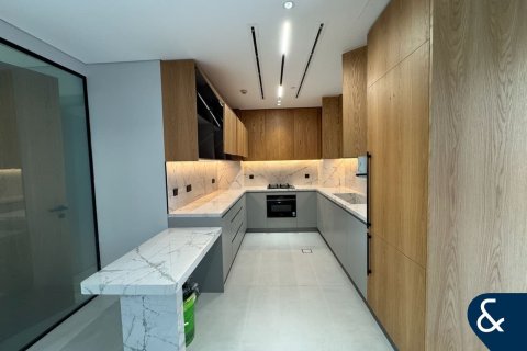 Apartment in Downtown Dubai (Downtown Burj Dubai), Dubai 2 bedrooms, 145 sq.m. № 98814 - photo 2