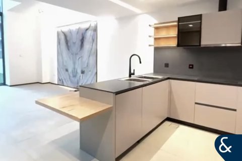 Снять в аренду квартиру в Sobha Hartland, Мохаммед Бин Рашид Сити, Дубай: 2 спальни, 253м², № 98811 - фото 3