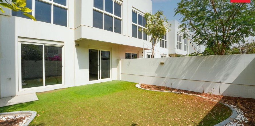 Maison de ville à Dubai, 3 chambres, 181.2 m², № 99558