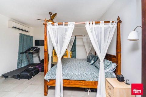 Villa à Dubai, 5 chambres, 560.4 m², № 40121 - photo 15