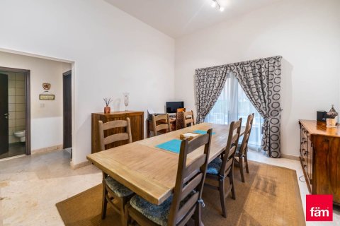 Villa à Dubai, 5 chambres, 560.4 m², № 40121 - photo 20