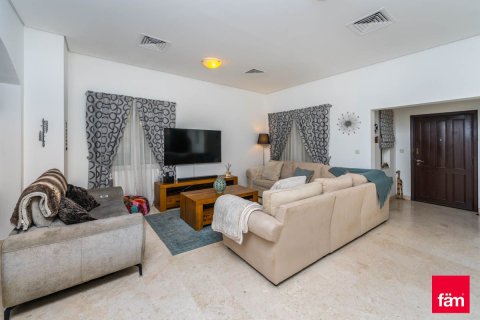 Villa à Dubai, 5 chambres, 560.4 m², № 40121 - photo 13