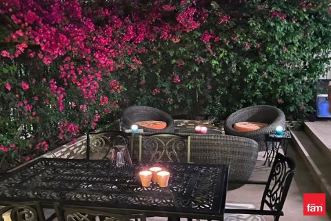 Villa à Motor City, Dubai, 4 chambres, 380.7 m², № 40115 - photo 17