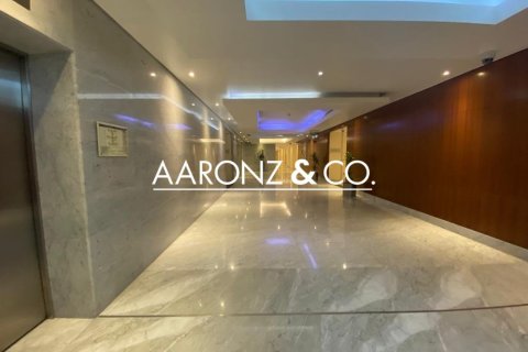 Bureau à Dubai Investment Park, Dubai, 101.9 m², № 78377 - photo 11