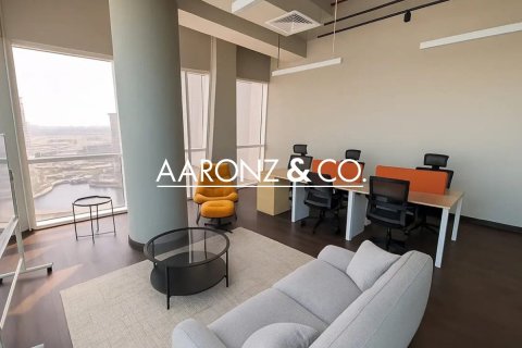 Снять в аренду офис в Бизнес-Бэе, Дубай: 53.4м², № 78378 - фото 1