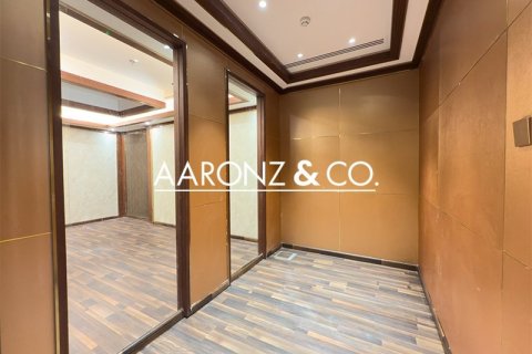 Bureau à Business Bay, Dubai, 198.7 m², № 78375 - photo 8