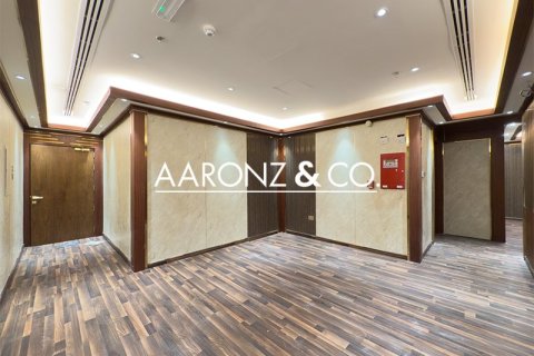 Bureau à Business Bay, Dubai, 198.7 m², № 78375 - photo 16