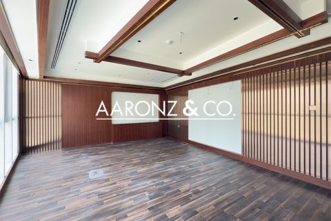 Bureau à Business Bay, Dubai, 198.7 m², № 78375 - photo 12
