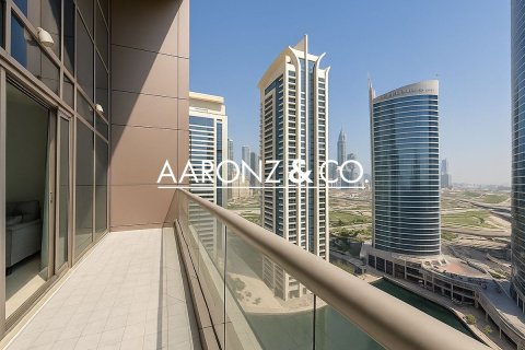 Apartment in Jumeirah Lake Towers, Dubai 2 bedrooms, 121.7 sq.m. № 78379 - photo 13