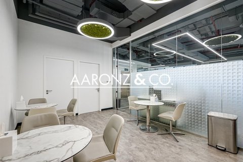 Купить офис в Даунтаун Дубай (Даунтаун Бурдж Дубай), Дубай: 339.5м², № 78376 - фото 9