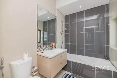 Снять в аренду таунхаус в DAMAC Hills (Akoya by DAMAC), Дубай: 3 спальни, 209м², № 71281 - фото 13