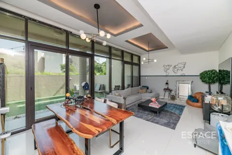 Снять в аренду таунхаус в DAMAC Hills (Akoya by DAMAC), Дубай: 3 спальни, 209м², № 71281 - фото 4