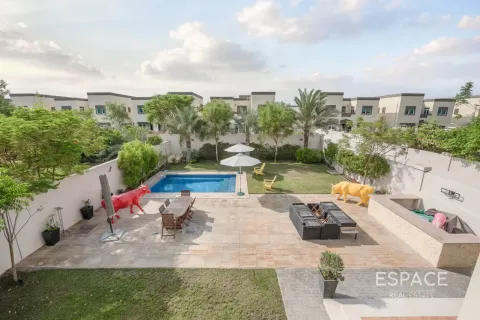 فيلا في Regional, Jumeirah Park, دبي 3 غرف نوم, 285 م² رقم 71280 - صورة 11