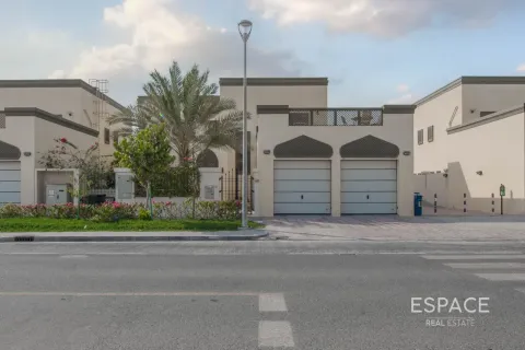 فيلا في Regional, Jumeirah Park, دبي 3 غرف نوم, 285 م² رقم 71280 - صورة 12