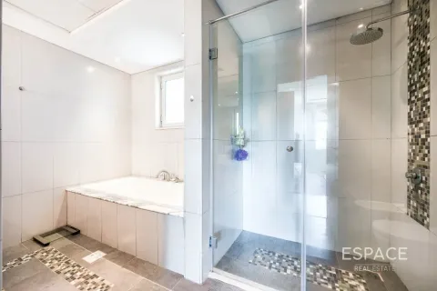 فيلا في Regional, Jumeirah Park, دبي 3 غرف نوم, 285 م² رقم 71280 - صورة 8