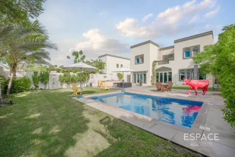 Villa in Regional, Jumeirah Park, Dubai 3 bedrooms, 285 sq.m. № 71280