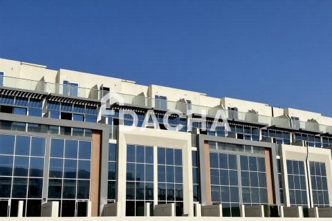 Adosado en Dubai Investment Park, Dubai, 4 dormitorios, 80 m², № 105091 - foto 10