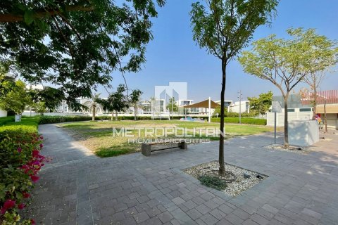 Купить таунхаус в DAMAC Hills (Akoya by DAMAC), Дубай: 3 спальни, 158м², № 3712 - фото 9