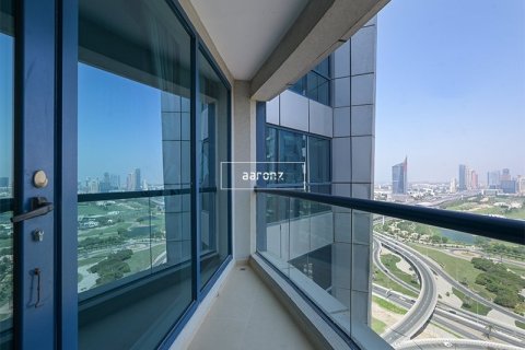 Appartement à Jumeirah Lake Towers, Dubai, 2 chambres, 184.3 m², № 58091 - photo 2