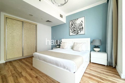 Apartment in Jumeirah Beach Residence, Dubai 2 bedrooms, 152 sq.m. № 44600 - photo 11