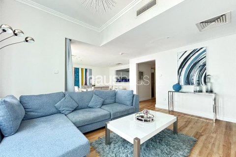 Apartment in Jumeirah Beach Residence, Dubai 2 bedrooms, 152 sq.m. № 44600 - photo 5