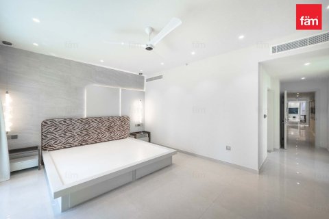 Apartamento en Downtown Dubai (Downtown Burj Dubai), Dubai, 3 dormitorios, 221 m², № 22626 - foto 14