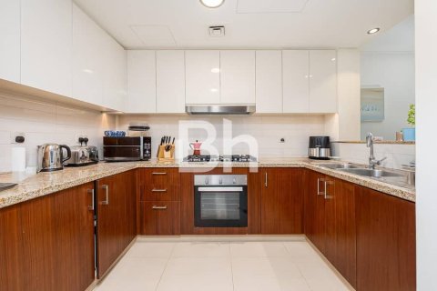 Apartment in Downtown Dubai (Downtown Burj Dubai), Dubai 3 bedrooms, 169 sq.m. № 56344 - photo 13