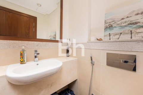 Apartment in Downtown Dubai (Downtown Burj Dubai), Dubai 3 bedrooms, 169 sq.m. № 56344 - photo 9