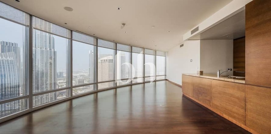 Apartment in Downtown Dubai (Downtown Burj Dubai), Dubai 3 bedrooms, 217 sq.m. № 56328