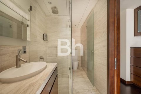 Apartment in Downtown Dubai (Downtown Burj Dubai), Dubai 3 bedrooms, 217 sq.m. № 56328 - photo 9