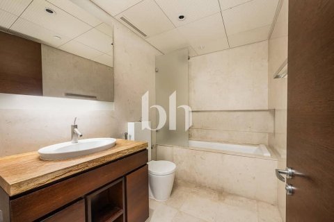 Apartment in Downtown Dubai (Downtown Burj Dubai), Dubai 3 bedrooms, 217 sq.m. № 56328 - photo 10