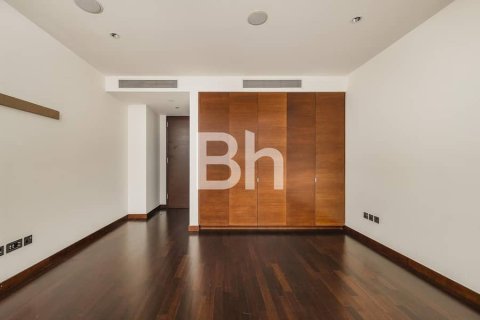 Apartment in Downtown Dubai (Downtown Burj Dubai), Dubai 3 bedrooms, 217 sq.m. № 56328 - photo 16