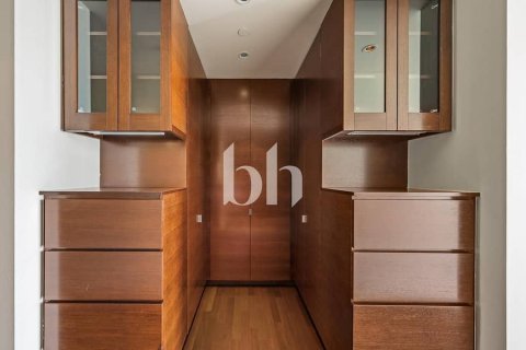 Apartment in Downtown Dubai (Downtown Burj Dubai), Dubai 3 bedrooms, 217 sq.m. № 56328 - photo 4