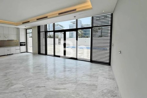 Снять в аренду виллу в Мохаммед Бин Рашид Сити, Дубай: 4 спальни, 695м², № 56346 - фото 20